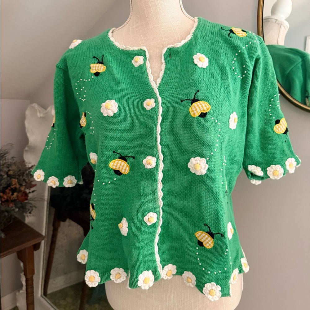 Vintage Bee Kelly Green Sweater 🐝